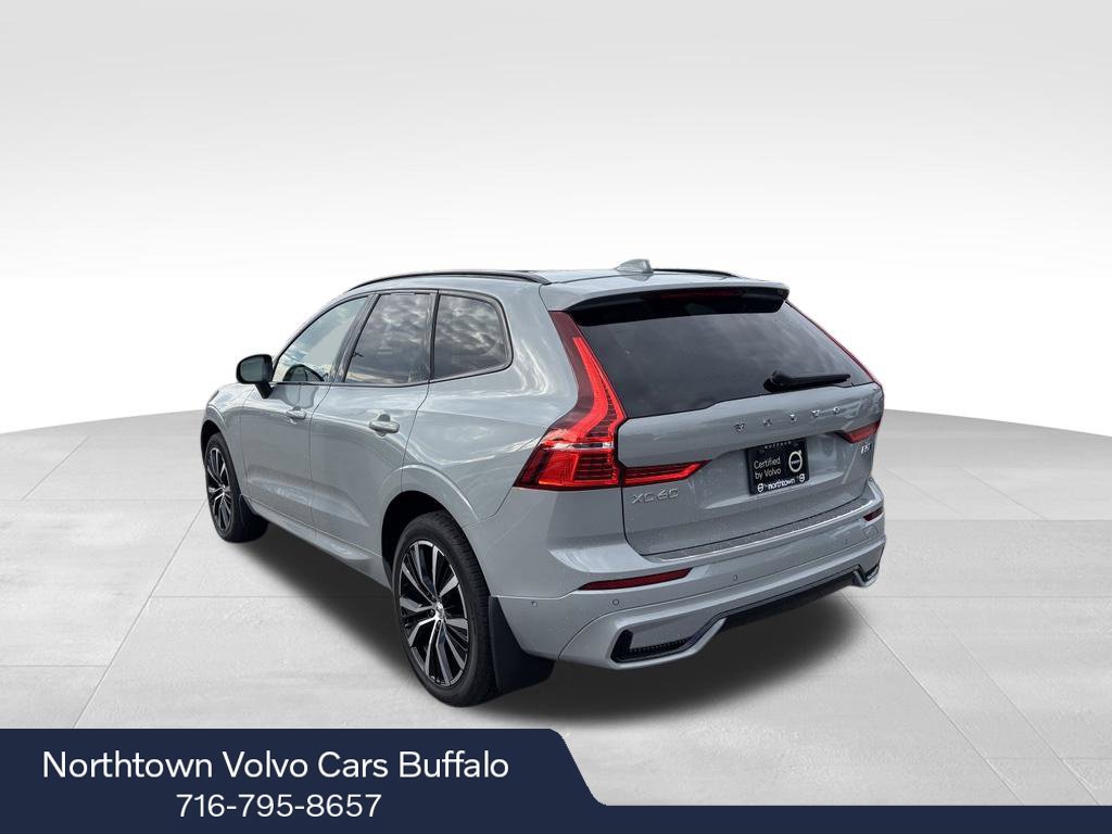Used 2024 Volvo XC60 B5 Plus w/ Protection Package Premier AWD/4WD image 3