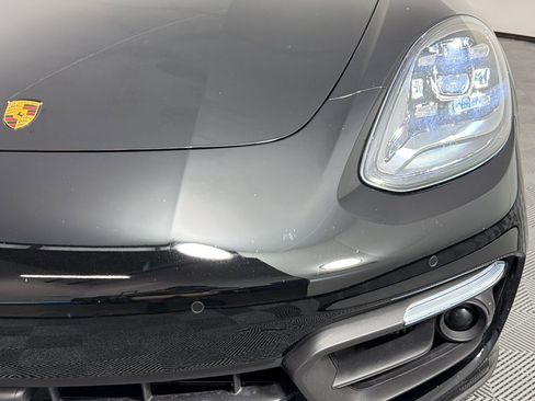 Certified 2023 Porsche Panamera image 11