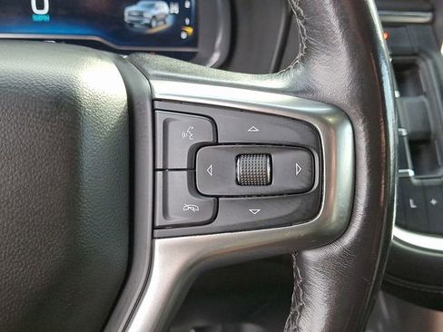 Used 2022 Chevrolet Suburban LT image 23