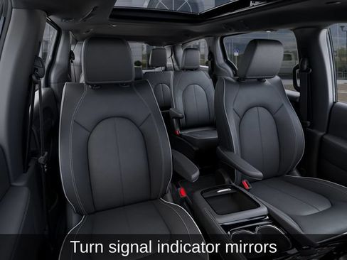 New 2027 Chrysler Pacifica Limited FWD image 19
