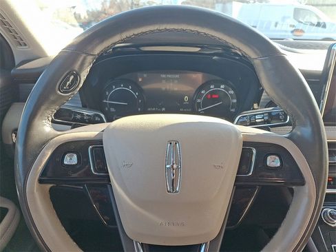 Used 2022 Lincoln Corsair AWD w/ Premium Package image 21