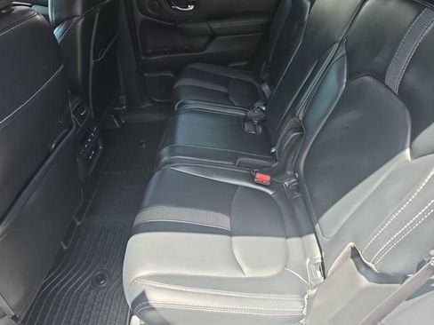 Used 2024 Honda Pilot EX-L image 10