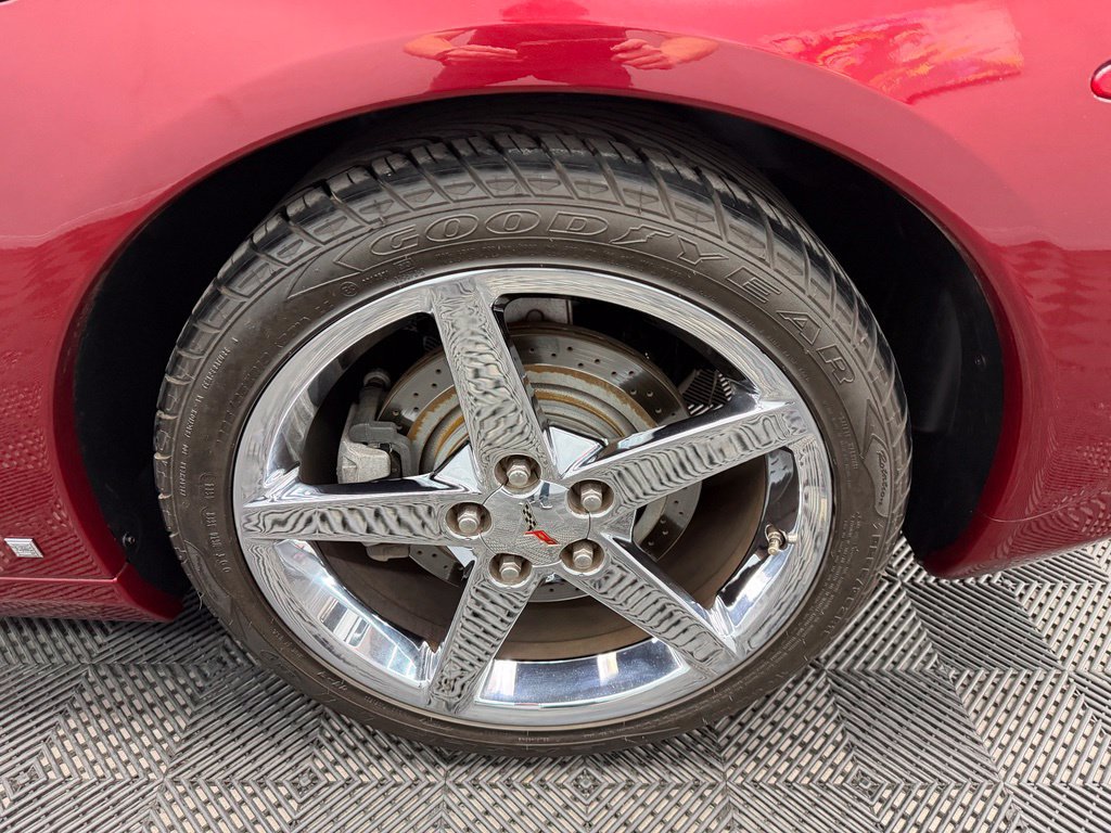 Used 2007 Chevrolet Corvette Coupe w/ Preferred Equipment Group RWD image 20