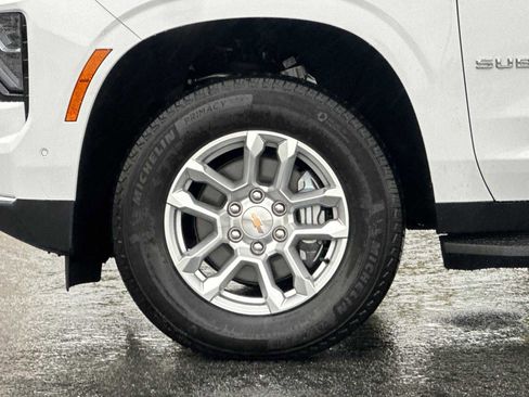 New 2026 Chevrolet Suburban LS image 25