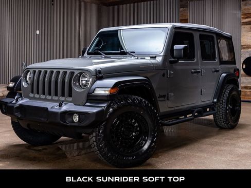 Used 2022 Jeep Wrangler Unlimited Sport AWD/4WD image 5