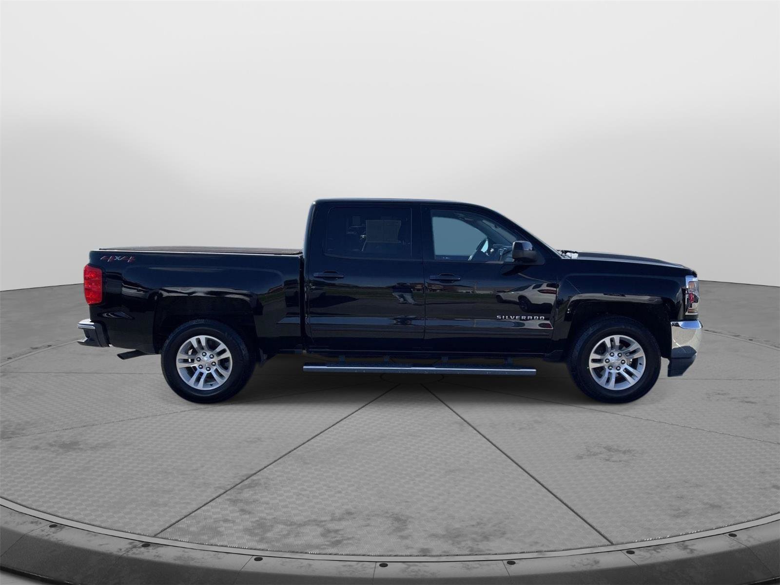 Used 2018 Chevrolet Silverado 1500 LT w/ All Star Edition AWD/4WD image 19