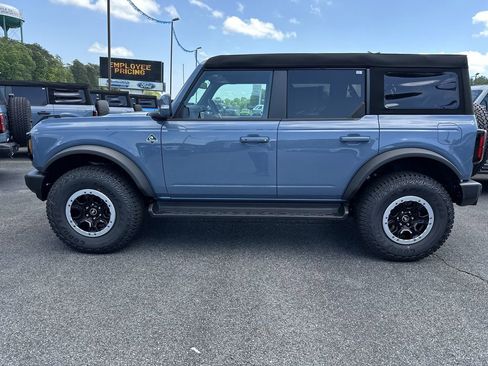 New 2025 Ford Bronco Outer Banks w/ Sasquatch Package image 14