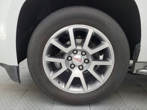Used 2015 GMC Yukon XL Denali w/ Open Road Package RWD image 31