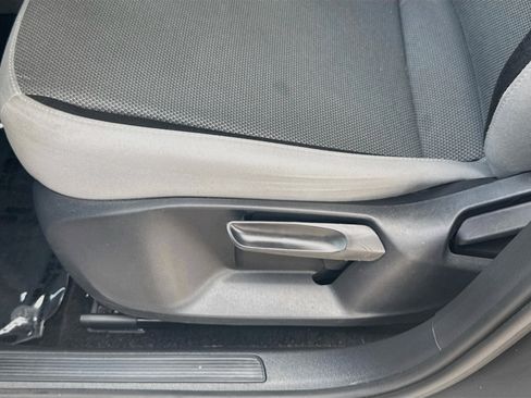 Certified 2024 Volkswagen Taos S FWD image 17
