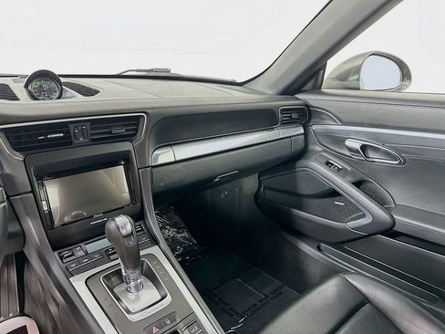 Used 2013 Porsche 911 Carrera w/ Bose Audio Pkg RWD image 16