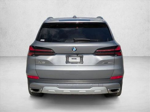 Used 2024 BMW X5 xDrive40i AWD/4WD image 5