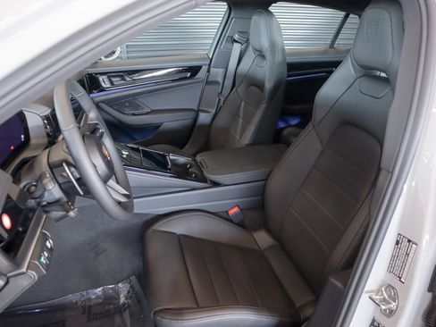 New 2026 Porsche Panamera 4 AWD/4WD image 5