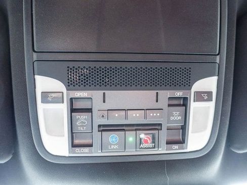 Used 2019 Acura MDX A-Spec image 34