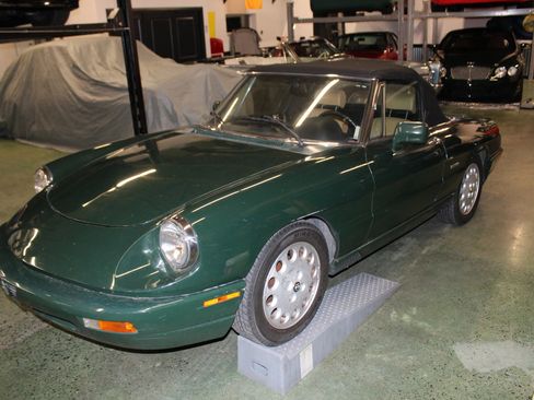 Used 1991 Alfa Romeo Spider Veloce image 1