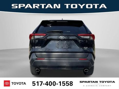 Used 2024 Toyota RAV4 XLE AWD/4WD image 6