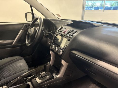 Used 2016 Subaru Forester 2.5i Premium w/ All-Weather Package AWD/4WD image 43