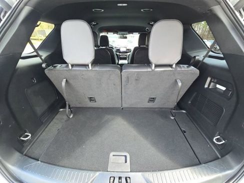 Used 2023 Ford Explorer ST-Line w/ Class IV Trailer Tow Package image 13