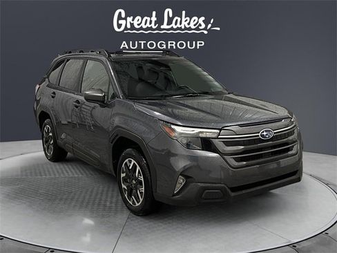 Certified 2025 Subaru Forester Premium image 7