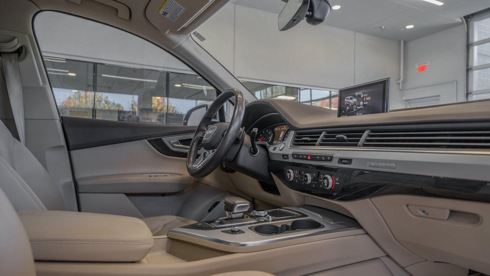 Used 2019 Audi Q7 2.0T Premium w/ Convenience Package AWD/4WD image 18