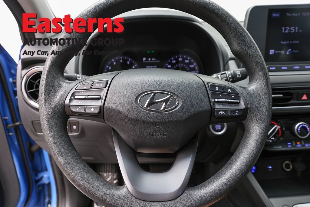 Used 2022 Hyundai Kona SEL w/ Cargo Package AWD/4WD image 12