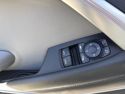 Used 2016 Chevrolet Camaro SS image 15