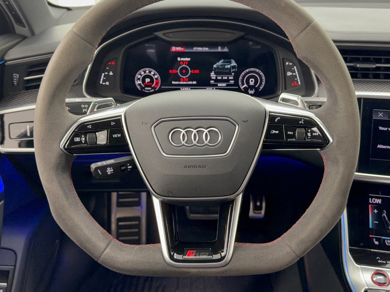 Used 2022 Audi RS 6 AWD/4WD image 10