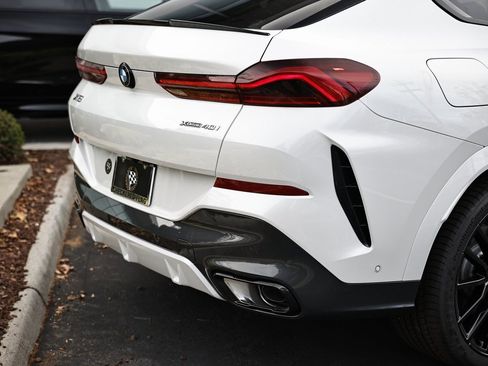 New 2026 BMW X6 xDrive40i w/ Climate Comfort Package image 7