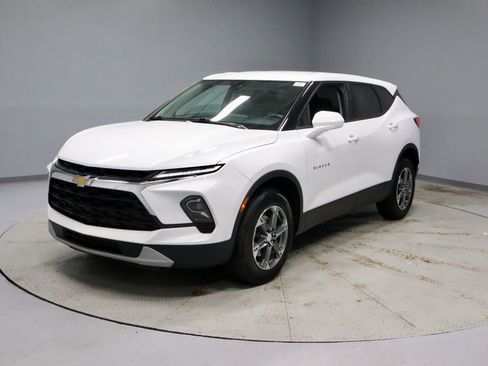 Used 2025 Chevrolet Blazer LT AWD/4WD image 7