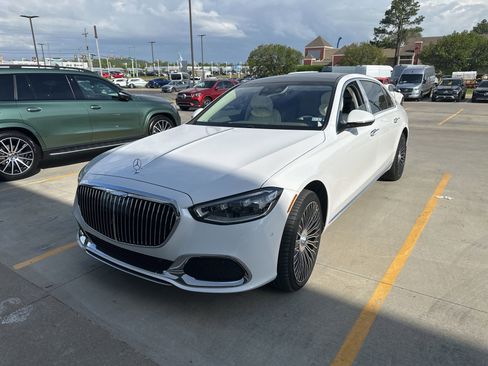 Used 2025 Mercedes-Benz Maybach S 580 4MATIC image 1