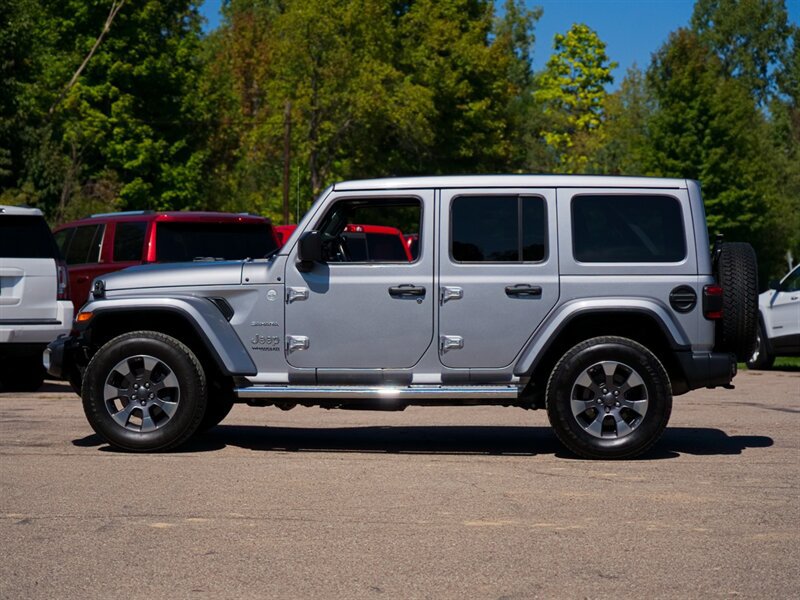 Used 2019 Jeep Wrangler Unlimited Sahara AWD/4WD image 8