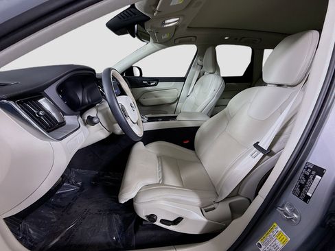 Used 2024 Volvo XC60 B5 Ultimate w/ Protection Package Premier image 22