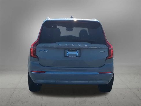 Certified 2026 Volvo XC90 B6 Plus w/ Protection Package Premier image 5