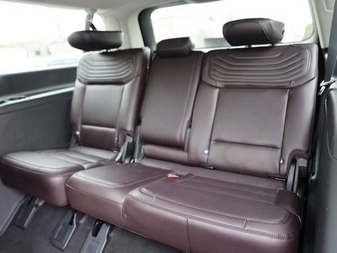 Certified 2025 Ford Expedition Max Platinum w/ Platinum Ultimate Package AWD/4WD image 29