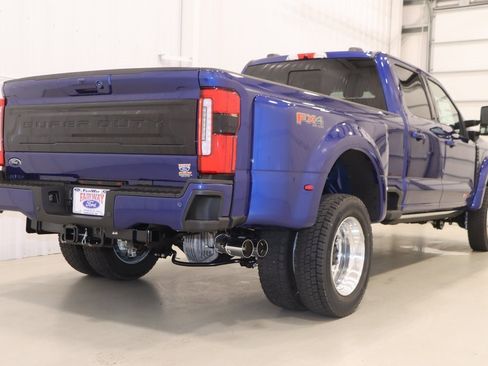 New 2026 Ford F450 Platinum w/ FX4 Off-Road Package image 8