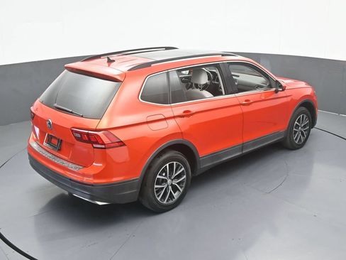 Used 2019 Volkswagen Tiguan SE w/ Panoramic Sunroof Package FWD image 48