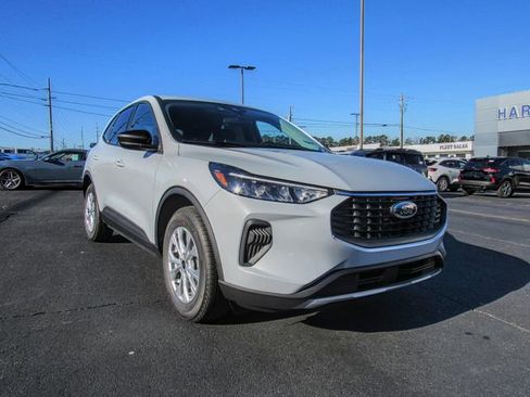 New 2026 Ford Escape Active w/ Tech Pack #1 FWD image 1