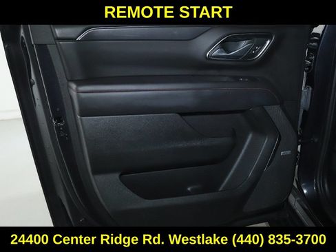 Used 2024 Chevrolet Suburban RST RWD image 13