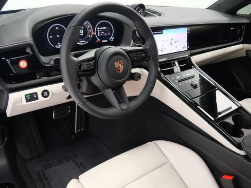 Used 2026 Porsche Panamera GTS AWD/4WD image 13