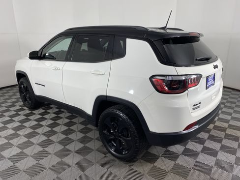 Used 2020 Jeep Compass Latitude AWD/4WD image 8