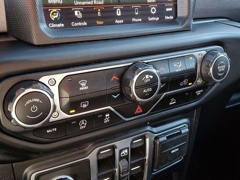 Used 2021 Jeep Gladiator Mojave image 15