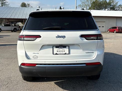Used 2023 Jeep Grand Cherokee L Limited AWD/4WD image 4