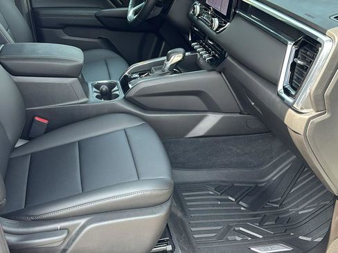 Certified 2025 GMC Canyon Elevation w/ Convenience Package RWD image 22