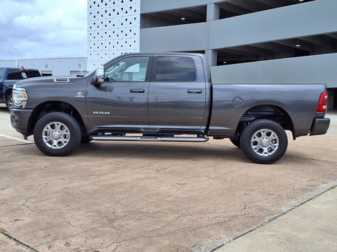 Used 2024 RAM 2500 Laramie AWD/4WD image 24
