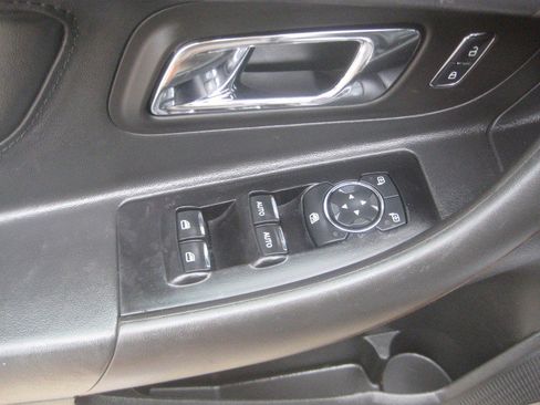 Used 2017 Ford Taurus Limited FWD image 15