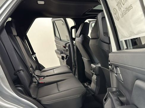 Used 2025 Toyota 4Runner TRD Off-Road Premium image 19