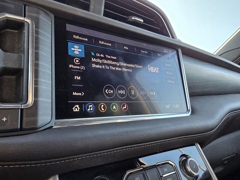 Used 2021 GMC Yukon Denali w/ Denali Ultimate Package image 16