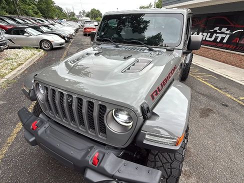 Used 2023 Jeep Gladiator Rubicon w/ LED Lighting Group AWD/4WD image 42