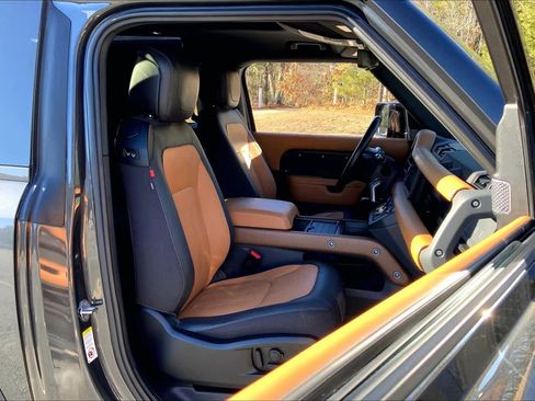 Used 2021 Land Rover Defender 90 X image 7