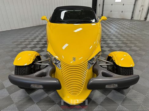 Used 1999 Plymouth Prowler RWD image 8