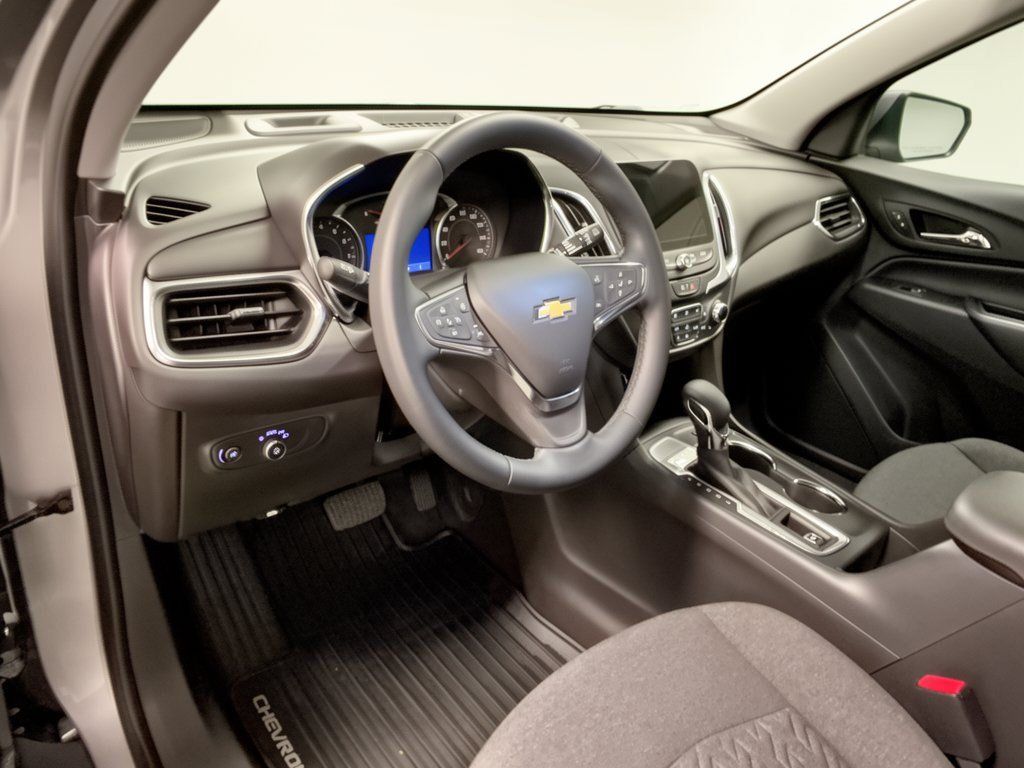 Used 2024 Chevrolet Equinox LT FWD image 4